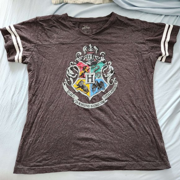 Universal Studios Harry Potter Houses Tee - Picture 1 of 3